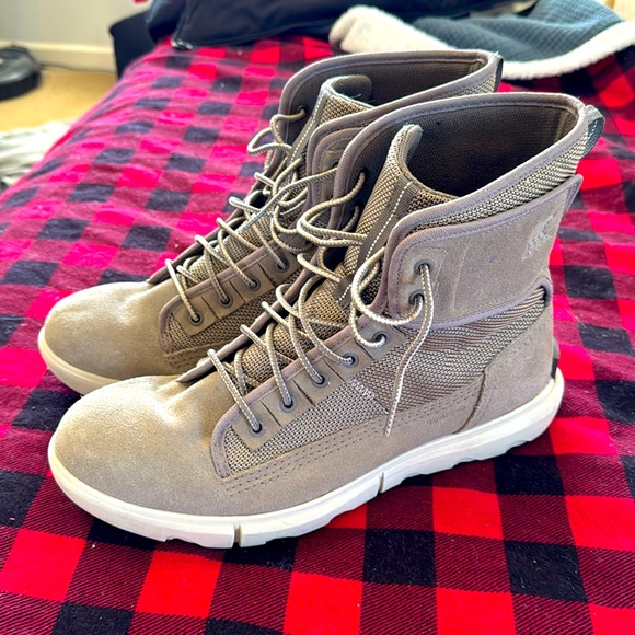 Sorel Explorer Mission Sneaker Boot Waterproof Mens 13